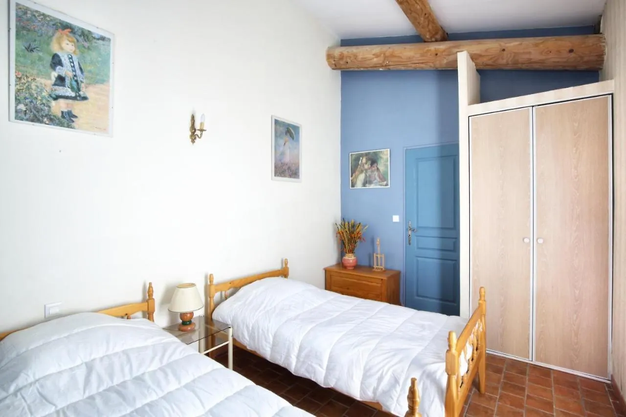 Holiday home La Cerisaie, Maison Spacieuse En Luberon Saint-Martin-de-Castillon France