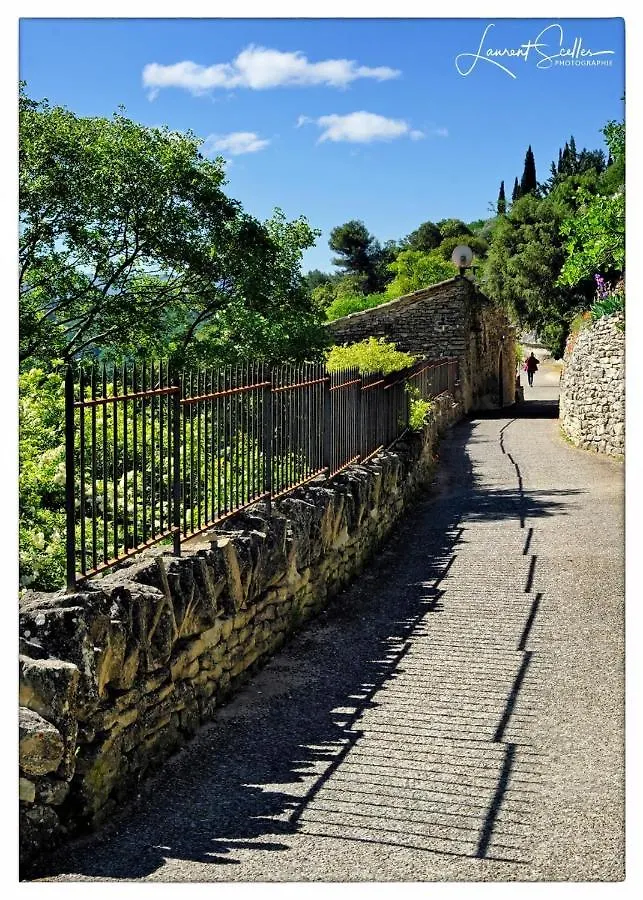 La Cerisaie, Maison Spacieuse En Luberon Saint-Martin-de-Castillon 0*,  France