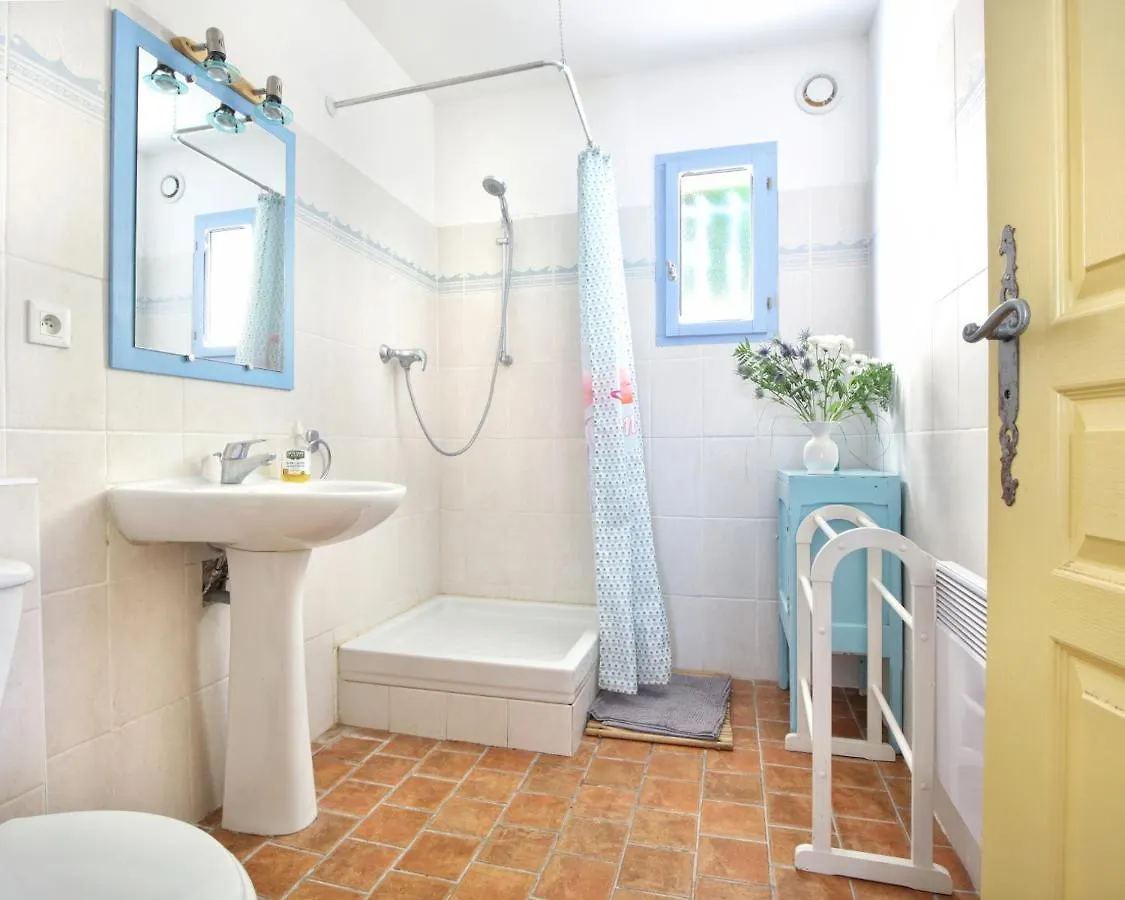Holiday home La Cerisaie, Maison Spacieuse En Luberon Saint-Martin-de-Castillon